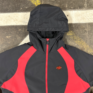 VORTEX WOVEN JACKET – BLACK/RED